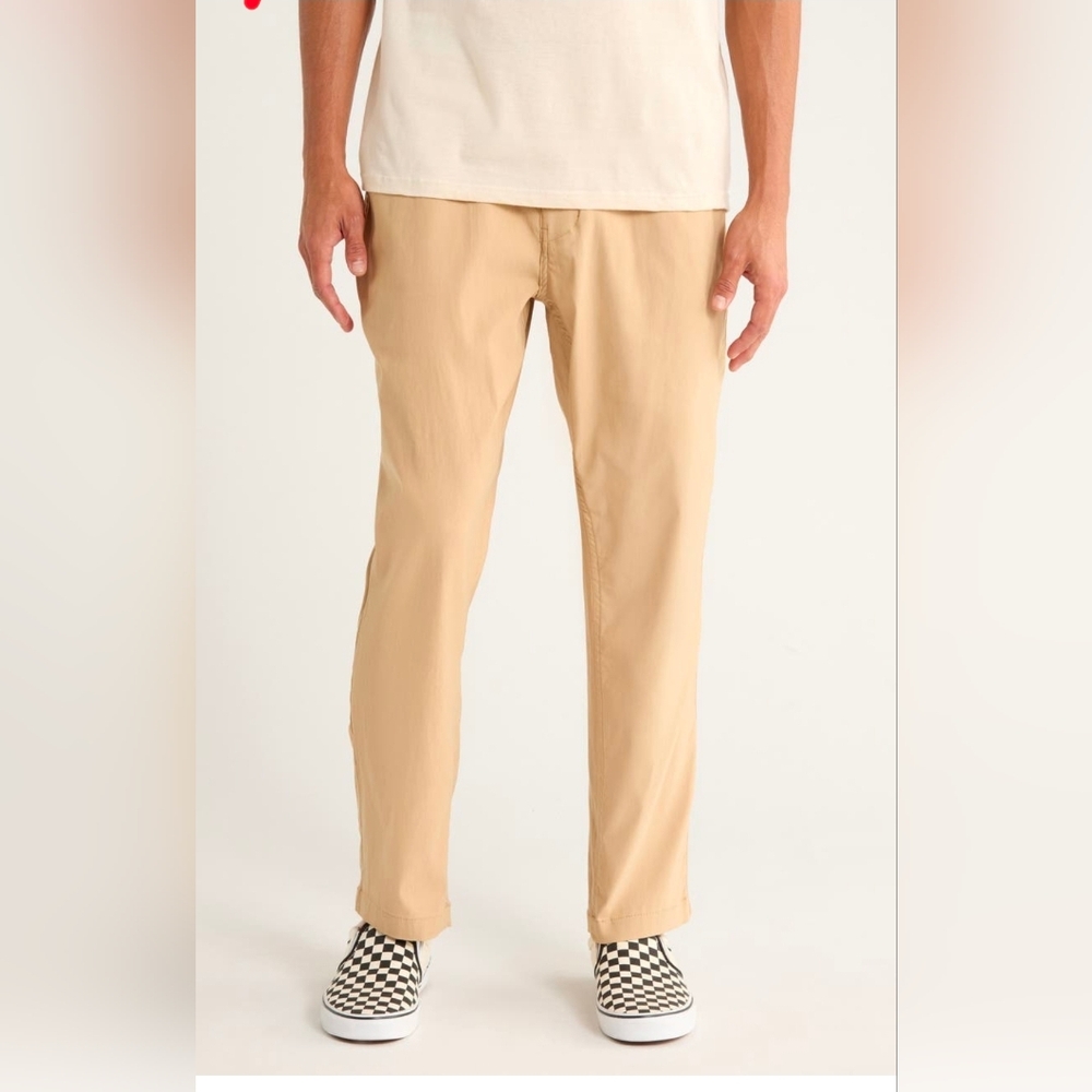 QUICKSILVER SIZE XL NWT 36-38